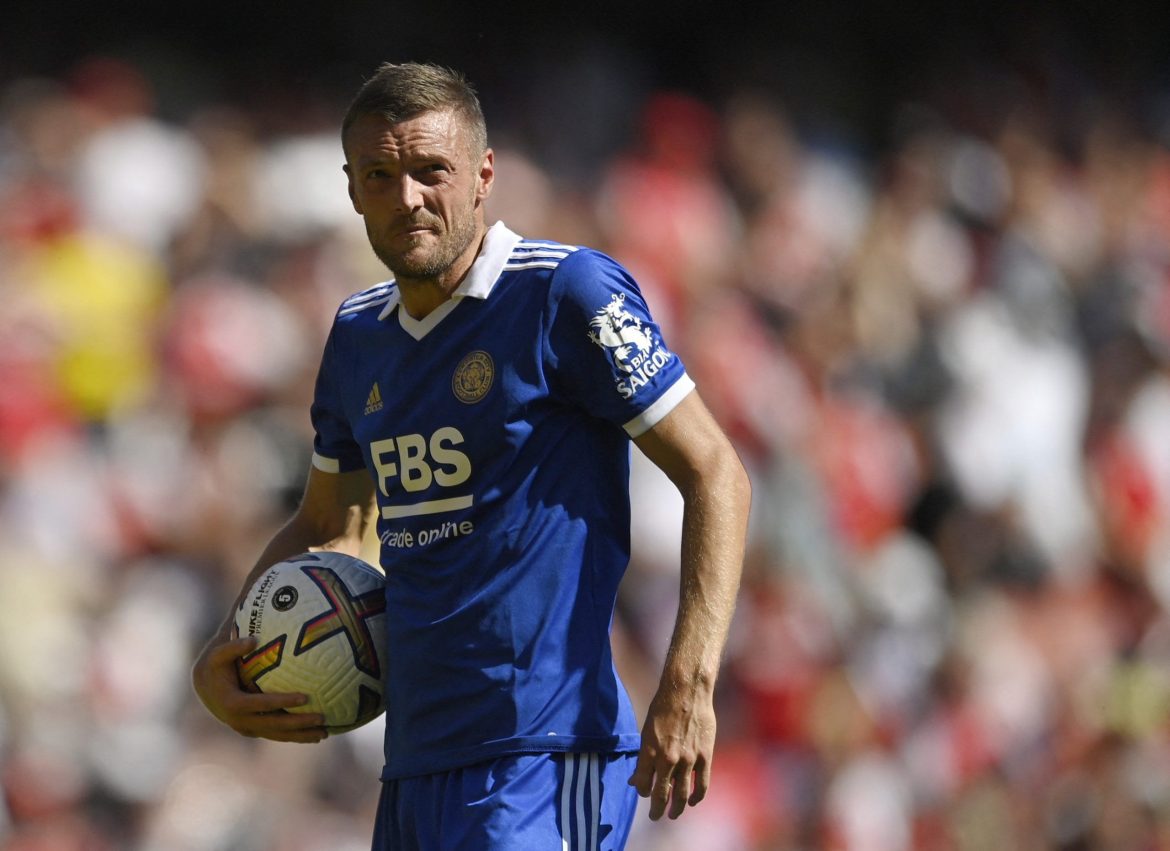 Man United eye Jamie Vardy move