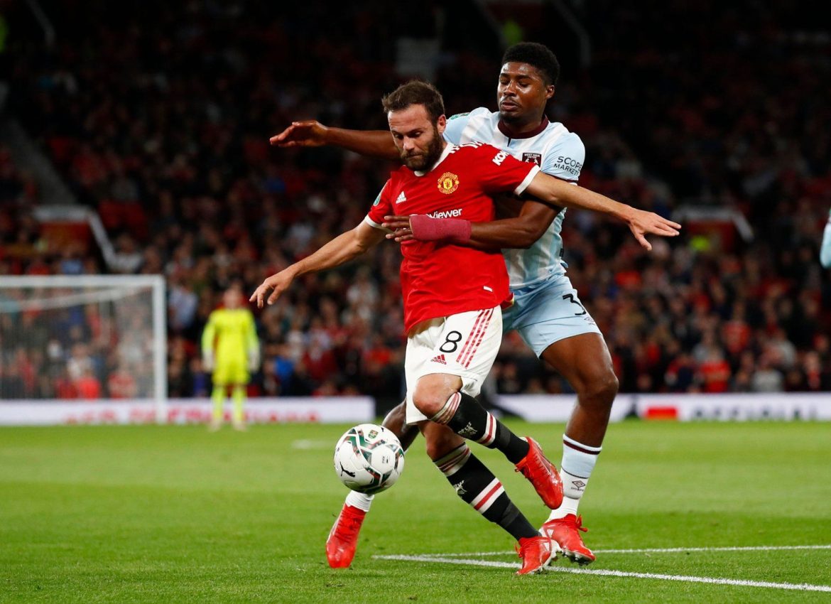 Man Utd fans blast Mata vs West Ham