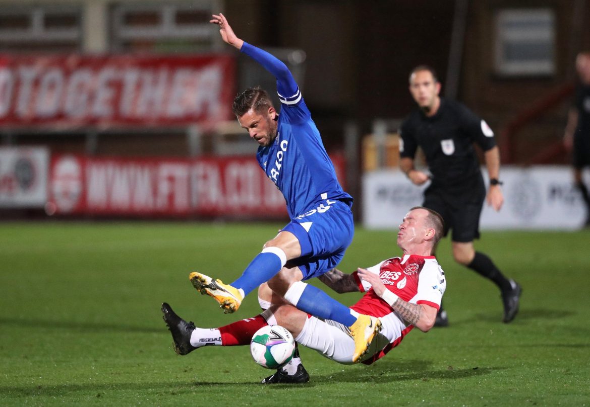 Everton flop Gylfi Sigurdsson delivered another disaster-class in the Carabao Cup